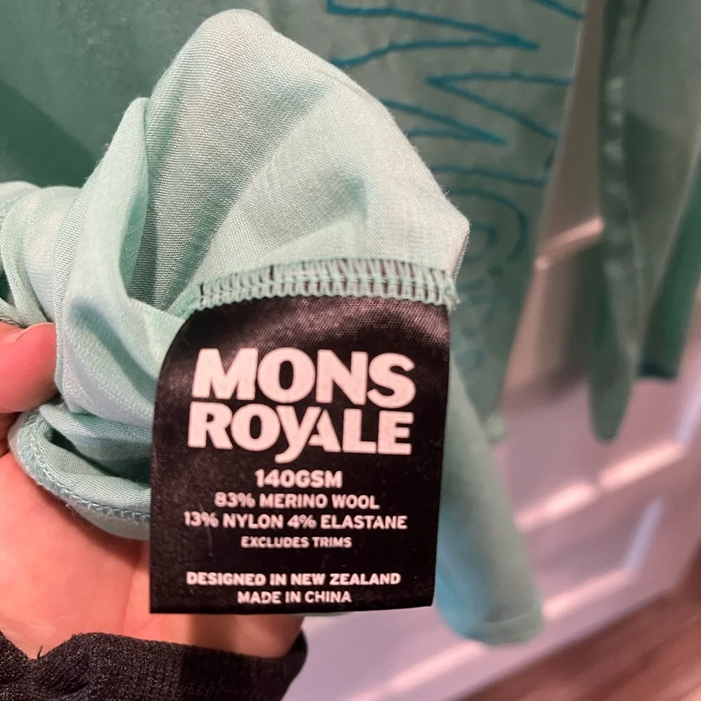 Mons Royale Teal Long Hooded Shirt - Picture 3 of 4